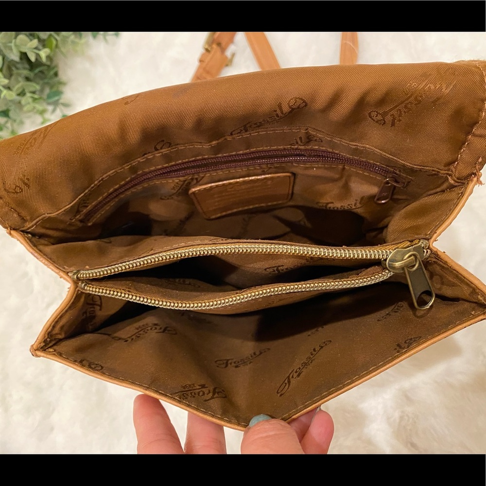Fossil Brown Leather Crossbody Bag/Purse - Picture 5 of 15